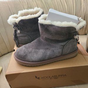 Kookaburra gray suede boot